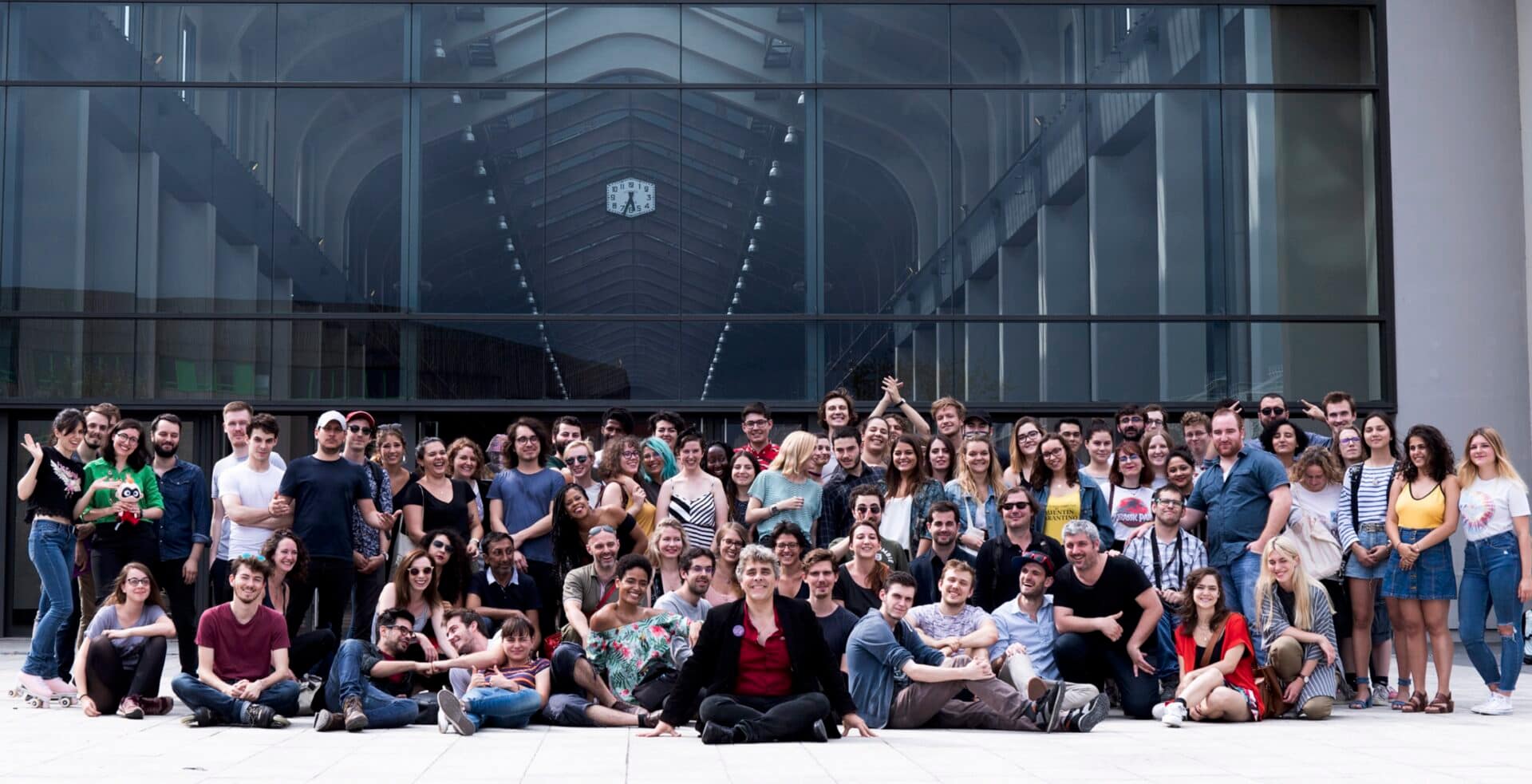 Laurent Jaudon, psychologue à Paris, ancien réalisateur, producteur et directeur d’écoles de cinéma, accompagne artistes et créatifs en panne créative.