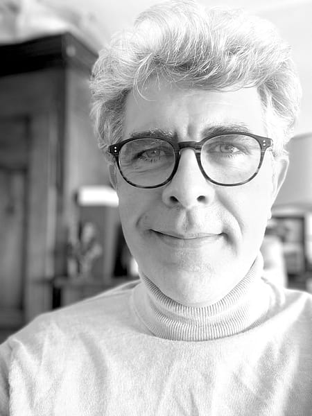 220219_ LJ NB Laurent Jaudon, psychologue créatif à Paris 13 et 11, spécialiste HPI et thérapie des schémas.