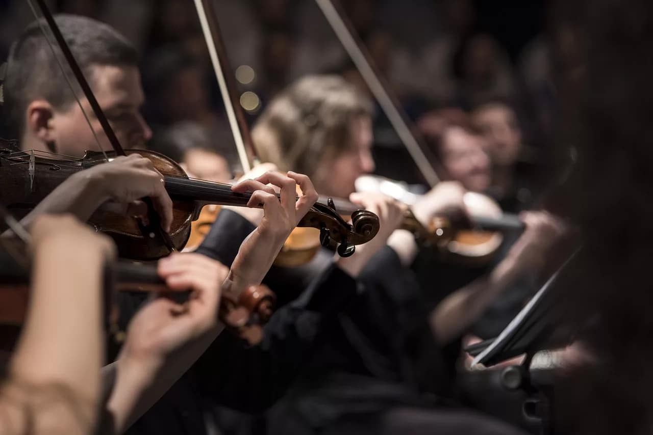 Conditions de travail favorisant ou entravant la performance individuelle.