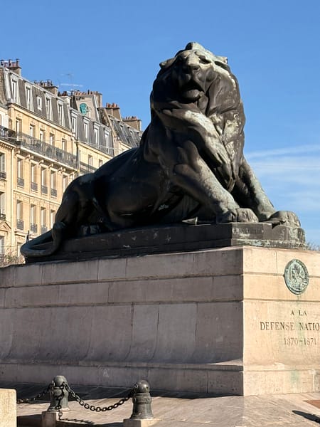 Je vous reçois le mercredi à Paris 14, près de Denfert-Rochereau (75014). Mon approche est celle d’un psychologue créatif