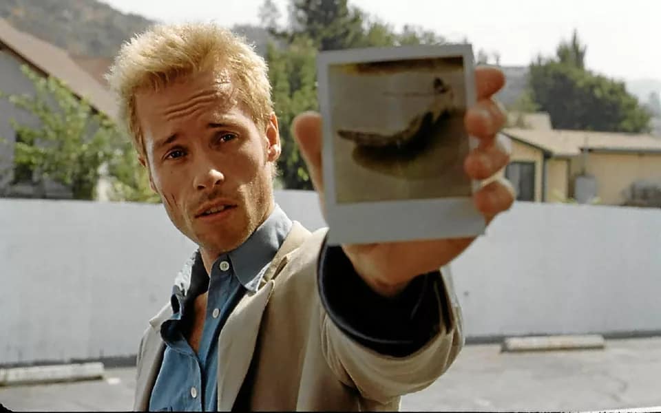 Représentation des modèles de la mémoire humaine, utilisés en psychologie clinique pour comprendre la mémoire traumatique et l’identité.